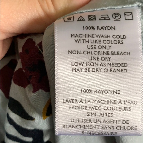 Fun floral dress - great with leggings - Picture 6 of 6